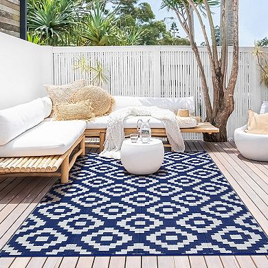 Modern Checkered Outdoor Area Rug UV Resistant Stain Resistant Waterproof Mat for RV Trip Picnic
