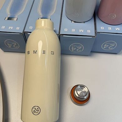 SMEG x 24Bottles Insulated Stainless Steel Water Bottle Travel Mug - 17oz Cream