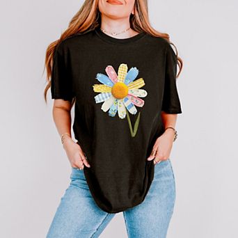 Daisy Faux Patchwork - Women's Garment Dyed Graphic T-Shirt