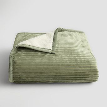 Cuddl Duds® Plush Ribbed Sherpa Throw Blanket