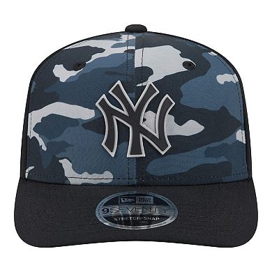 Men's New Era Black New York Yankees Tonal Camo 9SEVENTY Stretch-Snap Hat