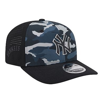 Men's New Era Black New York Yankees Tonal Camo 9SEVENTY Stretch-Snap Hat