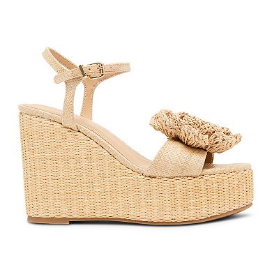 madden girl Sasssy Women's Wedge Raffia Flower Accent Sandals