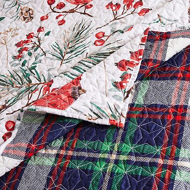 Coro 2pc Twin Size Quilt Set, Red White Christmas Cardinal Polyester