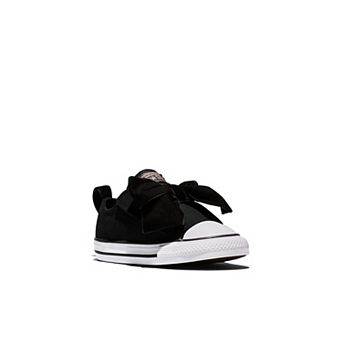 Converse Chuck Taylor Little Girls Slip-On Bow Accent Sneakers