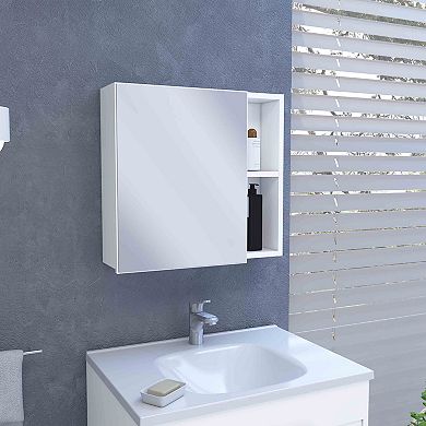 Oman Medicine Cabinet, Three Internal Shelves, Single Door, Two External Shelves