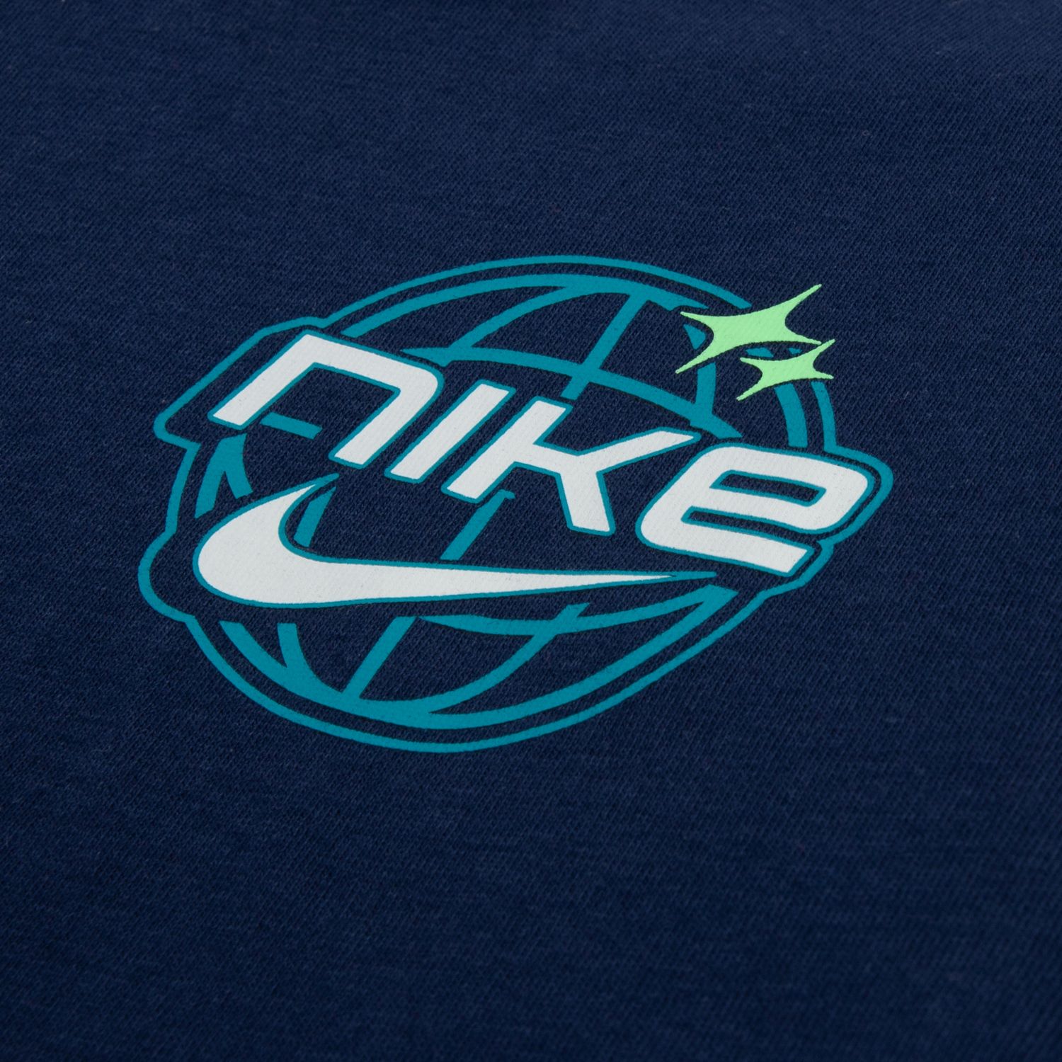 Детская футболка Nike Y2K Globe Long Sleeve Oversized, цвет: Полуночный тёмно-синий — фото 2