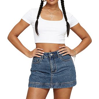 Women's High Rise Denim Mini Skirt with Stitched Hem and Functional Pockets