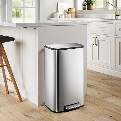 Kitchen Trash Can - 8 Gallon/30L - Step-On Pedal, Soft-Close Lid, Removable Inner Bucket
