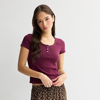 Juniors' SO® Short Sleeve Henley Scoop Top