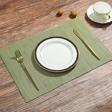 Placemats Set of 4 Woven Vinyl Place Mats for Dining Table Wipe Clean Non Slip Table Mats