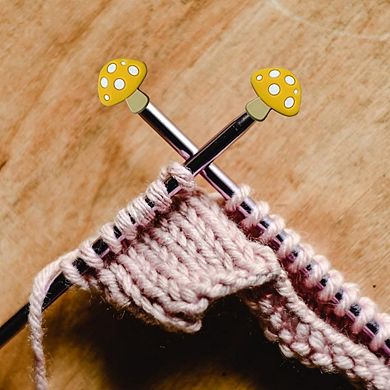 4PCS Mushroom Knitting Needle Stoppers Point Protectors for 2.75mm9mm Needles