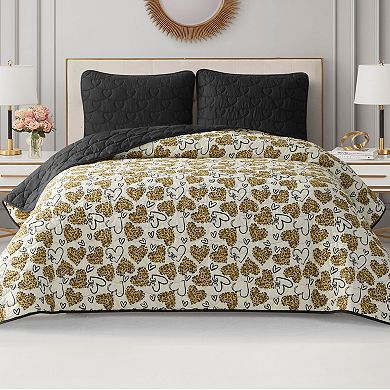Juicy Couture Cheetah Doodle Hearts Quilt Set