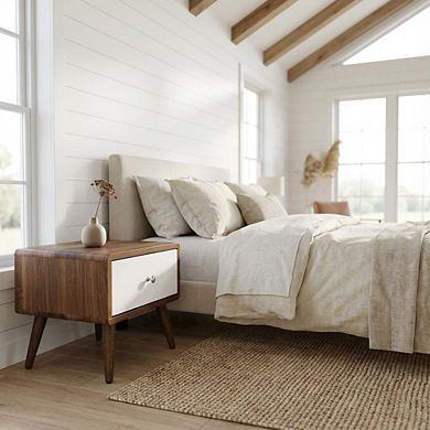 Nightstand in Modern Design, Sleek Finish, Sturdy Construction, Versatile Style