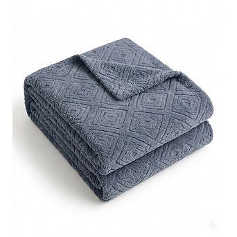Geometric Flannel Jacquard Throw Blanket