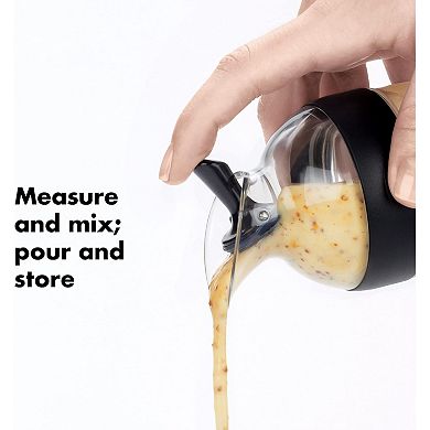 Small Capacity Black Dressing Shaker, Easy-Pour Bottle for Salads