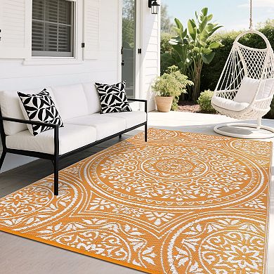 Waterproof Outdoor Rug, Reversible Plastic Straw Rug, UV Resistant Carpet with Stakes for Yard