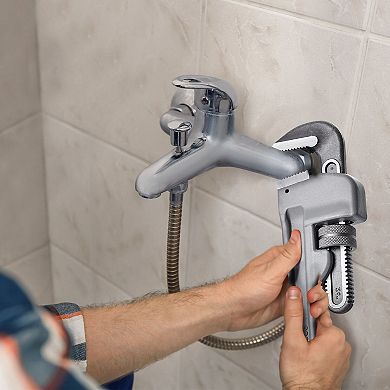 Aluminum Pipe Wrench with Heat-Treated Jaws for Plumbing and Mechanical Work