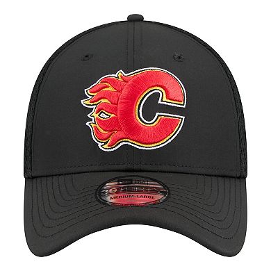 Men's New Era Black Calgary Flames Logo 39THIRTY Flex Hat