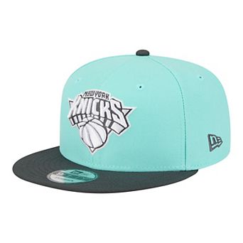Men's New Era Turquoise/Charcoal New York Knicks Color Pack Two-Tone 9FIFTY Snapback Hat