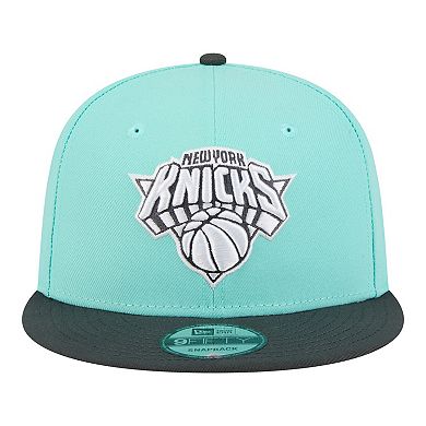 Men's New Era Turquoise/Charcoal New York Knicks Color Pack Two-Tone 9FIFTY Snapback Hat