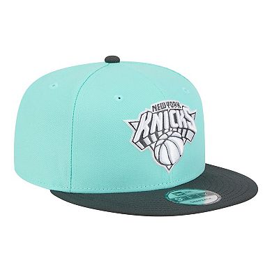 Men's New Era Turquoise/Charcoal New York Knicks Color Pack Two-Tone 9FIFTY Snapback Hat