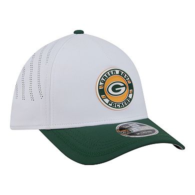 Men's New Era White/Green Green Bay Packers Patch 39THIRTY A-Frame M-Crown Perforated Flex Hat