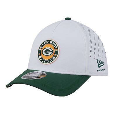 Men's New Era White/Green Green Bay Packers Patch 39THIRTY A-Frame M-Crown Perforated Flex Hat