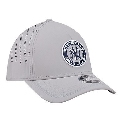 Men's New Era Gray New York Yankees Patch 39THIRTY A-Frame M-Crown Perforated Flex Hat