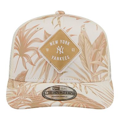 Men's New Era Tan New York Yankees Tonal Palm 9SEVENTY Adjustable Trucker Hat
