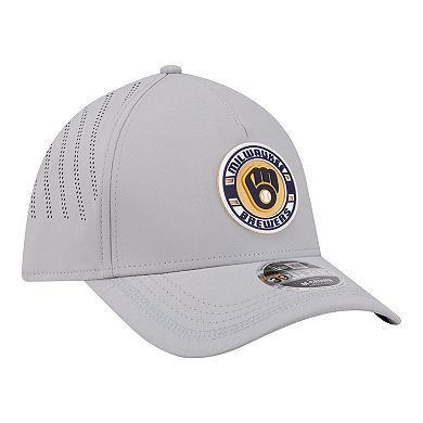 Men's New Era Gray Milwaukee Brewers Patch 39THIRTY A-Frame M-Crown Perforated Flex Hat