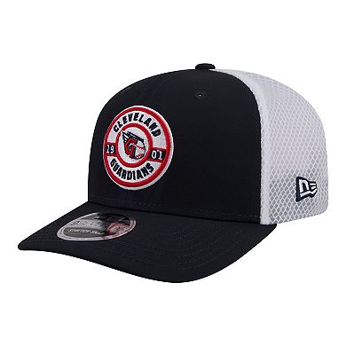 Men's New Era Navy Cleveland Guardians Active 9SEVENTY Adjustable Trucker Hat