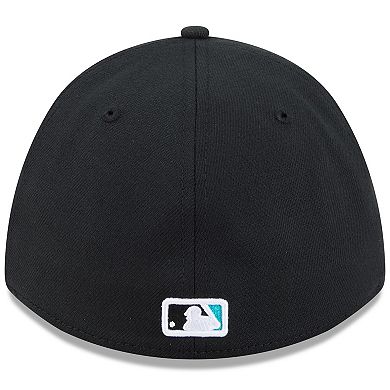 Men's New Era Black Florida Marlins Player Replica 39THIRTY M-Crown Flex Hat