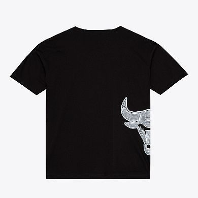 Men's Mitchell & Ness Black Chicago Bulls Chrome Heritage T-Shirt