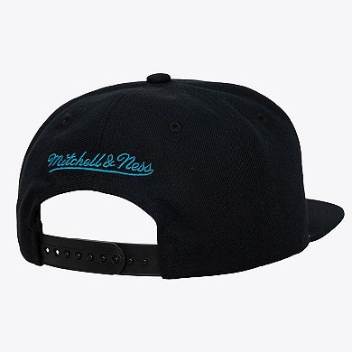 Men's Mitchell & Ness Black Charlotte Hornets Hardwood Classics Old School Stacked Text Snapback Hat