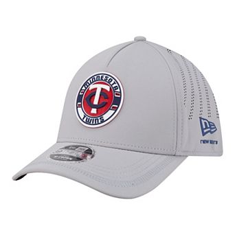 Men's New Era Gray Minnesota Twins Patch 39THIRTY A-Frame M-Crown Perforated Flex Hat