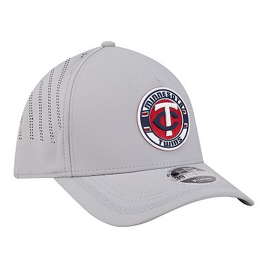 Men's New Era Gray Minnesota Twins Patch 39THIRTY A-Frame M-Crown Perforated Flex Hat