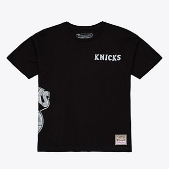Men's Mitchell & Ness Black New York Knicks Chrome Heritage T-Shirt