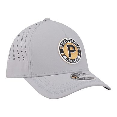 Men's New Era Gray Pittsburgh Pirates Patch 39THIRTY A-Frame M-Crown Perforated Flex Hat