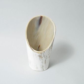 Nestled Horn Wine Holder