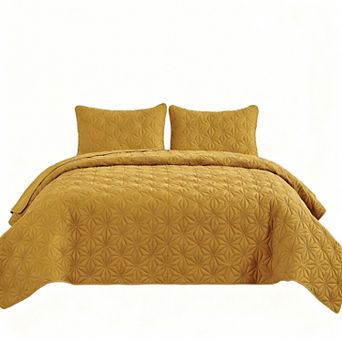 Lightweight Ultra-Fine Fiber Bedspread