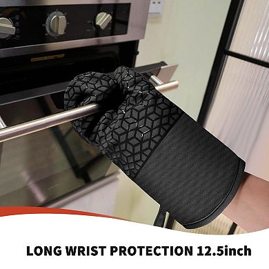 Oven gloves and pot mat set made of heat-resistant silicone