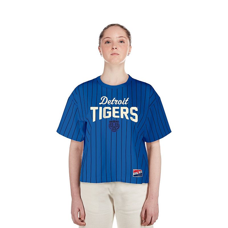 UPC 198360821509 product image for Women's New Era Blue Detroit Tigers City Connect Multiplier Pinstripe Cropped T- | upcitemdb.com