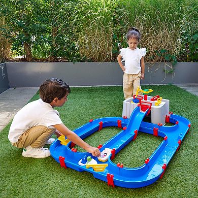 AquaPlay Harbor Waterway Playset With 3 Toy Boats & 2 Animal Figures