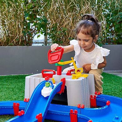 AquaPlay Harbor Waterway Playset With 3 Toy Boats & 2 Animal Figures