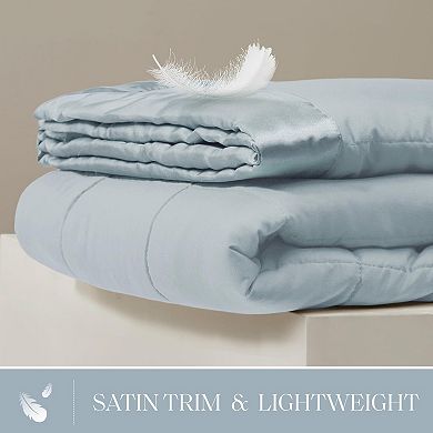 Down Alternative Blanket, Moisture Wicking Treatment, Lightweight and Soft Bed Cover For All Season