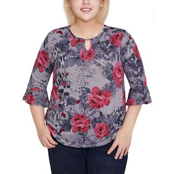Plus Size 3/4 Bell Sleeve Top With Hardware