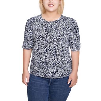 Plus Size Short Sleeve Scoop Neck Top