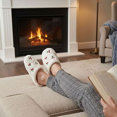 CTM Women's Cherry Pattern Fur Slippers