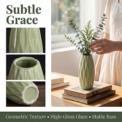 Small Ceramic Modern Vase Matte Decorative Flower Vase for Desktop Shelf Minimalist Boho Home